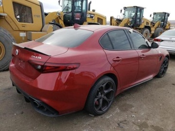 Alfa Romeo Giulia II 2018 Alfa Romeo Giulia Alfa Romeo Giulia Quadrifoglio, od ubezpieczalni 2.9, zdjęcie 3