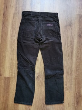 WRANGLER ARIZONA STRETCH W30 L30 spodnie sztruksowe sztruksy