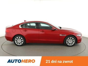 Jaguar XE Sedan 2.0 i4 180KM 2015 Jaguar XE 20d Pure Automat Klimatronik Nawigacja, zdjęcie 8