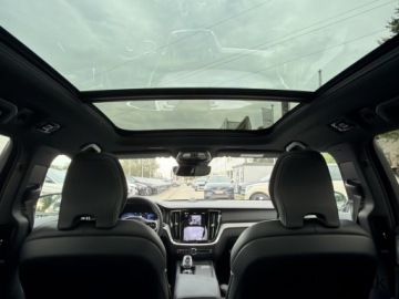 Volvo V60 II  Kombi Facelifting 2.0 B4 B 197KM 2025 Volvo V60 V60 B4B Ultra Dark Bowers&amp;Wilkins Panora, zdjęcie 27