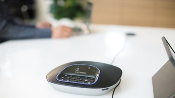 КАМЕРА Система видеоконференцсвязи LOGITECH GROUP