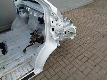 Фартук четверти лонжерона Ford Transit MK8 правый передний