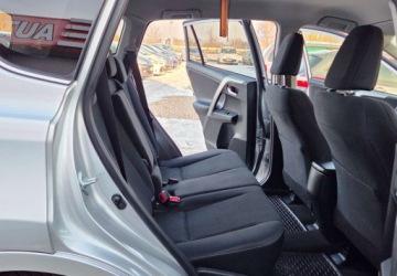 Toyota RAV4 IV MPV Valvematic 150 152KM 2015 Toyota RAV4 2,0 152km Benzyna 4x4 Automat 2.0 Benzyna 152KM, zdjęcie 35