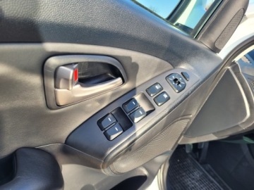 Hyundai ix35 SUV Theta 2.0 MPI 163KM 2010 Hyundai IX35 2.0 benzyna 163KM Kamera Navi Klimatronik, zdjęcie 11