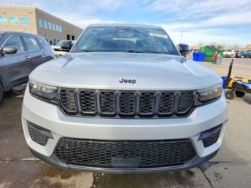 Jeep Grand Cherokee V 2024 Jeep Grand Cherokee Laredo 2024 3.6 Benzyna 293KM, zdjęcie 5
