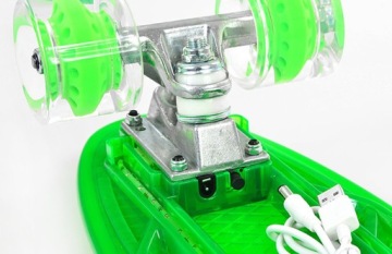 СКЕЙТБОРД FISZA С ПОЛНЫМ ОСВЕЩЕНИЕМ КОЛЕСА СВЕТОДИОДНАЯ ДОСКА USB