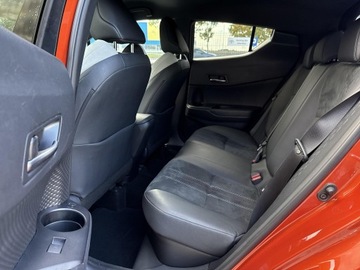 Toyota C-HR I Crossover Facelifting 2.0 Hybrid Dynamic Force 184KM 2021 Toyota C-HR 2.0 Hybrid GR Sport 2.0 Hybrid GR Spor, zdjęcie 13