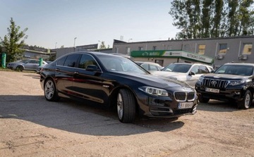 BMW Seria 5 F10-F11 Limuzyna Facelifting 535i 306KM 2014 BMW Seria 5 BMW SERIA 5 VI (F07F10F11) 535 xDrive 306KM 3.0 Benzyna 306KM, zdjęcie 3
