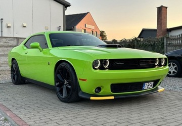 Dodge Challenger III 2015 Dodge Challenger Dodge Challenger 6.4 SRT Scat Pack SHAKER alpine alcantar, zdjęcie 11