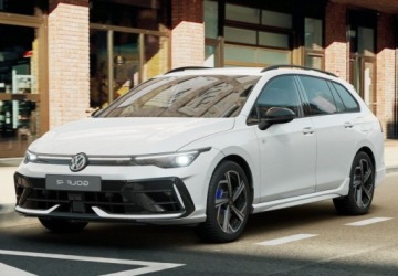 Volkswagen Golf VIII R Facelifting 2.0 TSI 333KM 2026 Volkswagen Golf Black Style, kamery 360, Easy Open - od reki 2.0 Benzyna, zdjęcie 3