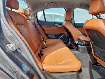 Alfa Romeo Giulia II Sedan Facelifting 2.0 Turbo 280KM 2020 Alfa Romeo Giulia 2020 2.0l 2.0 Benzyna 280KM, zdjęcie 10