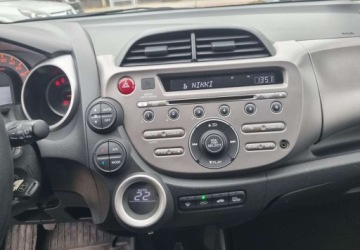 Honda Jazz III 1.4 i-VTEC 100KM 2009 Honda Jazz Honda Jazz 1.4 i-VTEC Elegance 1.3 Benzyna 100KM, zdjęcie 24