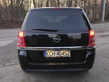 Opel Zafira B 1.8 ECOTEC 140KM 2010 Opel Zafira 7-os, Xenon, KlimaTronik, Navi, PDC,, zdjęcie 6