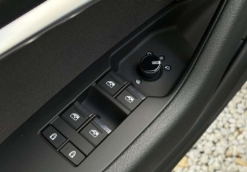 Audi A6 C8 Avant 2.0 40 TDI 204KM 2019 Audi A6 Avant 40TDI 204KM S-tronic BEZWYPADKOWA fabryczny lakier NAVI, zdjęcie 33