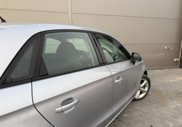 Audi A1 I Sportback 5d Facelifting 1.4 TDI ultra 90KM 2016 Audi A1 Sportback auto jak nowe w bogatej wersjiliftled 1.4 Diesel 90KM, zdjęcie 9