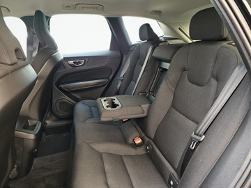 Volvo XC60 II Crossover D4 190KM 2018 Volvo XC 60 D4 AWD Momentum/190KM, zdjęcie 26