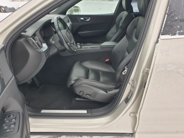Volvo XC60 II 2019 VOLVO XC60 MR2020 4x4 AUT, PANORAMA, virtual cockpit, sport fotel, KAMERA, zdjęcie 22