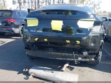 Mercedes GLC C254/X254 2022 Mercedes-Benz GLC GLC 300, 4MATIC, od ubezpieczalni 2.0 Benzyna 255KM, zdjęcie 6