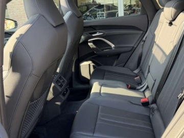 Audi 2025 AUDI Q5 TDI quattro S line Sportback Suv 2.0 (204KM) 2025, zdjęcie 13