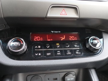 Kia Sportage III SUV Facelifting 1.7 CRDi 115KM 2014 Kia Sportage 1.7 CRDi, Xenon, Klima, Klimatronic, zdjęcie 11