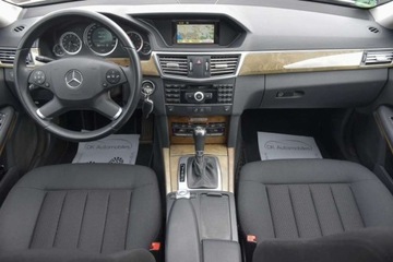 Mercedes Klasa E W212 Limuzyna 200 CGI BlueEFFICIENCY 184KM 2011 Mercedes-Benz Klasa E MERCEDES E200 184KM ELEGANCE 7G-TRONIK Xenon Navi Gw, zdjęcie 16