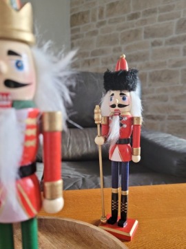 Фигурка ЩЕЛКУНЧИК ДЛЯ ПЛАТЬЯ 22 см 3