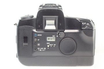 Пленочная камера Canon EOS 5 QD с кварцевым календарем и объективом EF 28–105 мм F/3,5–4,5 USM