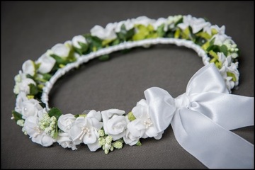 Венок для первого причастия, как венки из живых цветов.