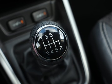 Suzuki Vitara III SUV Facelifting 1.4 BoosterJet 140KM 2019 Suzuki Vitara 1.4 BoosterJet, Salon Polska, zdjęcie 12