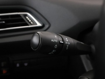 Peugeot 3008 II Crossover 1.6 BlueHDi 120KM 2017 Peugeot 3008 klima auto panorama navi czujniki, zdjęcie 29