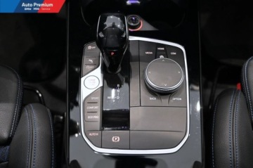 BMW Seria 1 F40 2021 BMW Seria 1 118iFV23Fotele SportoweReflektory LEDModel M Sport 1.5, zdjęcie 16