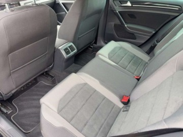 Volkswagen Golf VII Hatchback 3d Facelifting 1.5 TSI BMT 130KM 2019 Volkswagen Golf 1.5 TSI 130KM Manual Serwis ASO Ambiente 1.5 Benzyna, zdjęcie 13