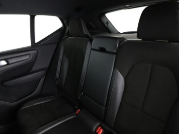 Volvo XC40 Crossover 2.0 D3 150KM 2018 Volvo XC 40 automat full LED skóra/alcantara, zdjęcie 16