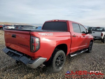Toyota Tundra II 2018 Toyota Tundra _CREWMAX_SR5_4x4_5.7 L_V8_2018r 5.7 Benzyna 381KM, zdjęcie 3