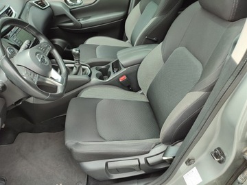 Nissan Qashqai II Crossover Facelifting 1.3DIG-T 140KM 2019 Nissan Qashqai Nissan Qashqai II Bogate wyposa..., zdjęcie 9