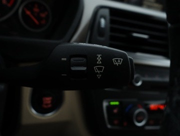 BMW Seria 3 F30-F31-F34 Touring 2.0 318d 143KM 2015 BMW 3 318 d, Automat, Skóra, Navi, Klima, zdjęcie 19