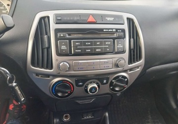 Hyundai i20 I Hatchback 5d Facelifting 1.2 DOHC 85KM 2014 Hyundai i20 Hyundai i20 LIFT Tarnow 1.2 Benzyna 86KM, zdjęcie 11