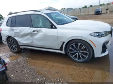 BMW X7 2021 BMW X7 M50i 2021 4.4l 4.4 Benzyna 523KM, zdjęcie 6