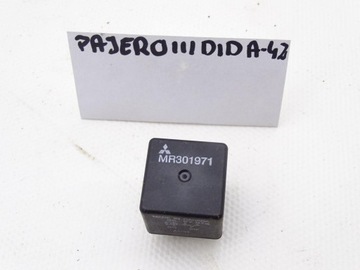 MITSUBISHI PAJERO III 99-06 RELÉ 12V MR301971