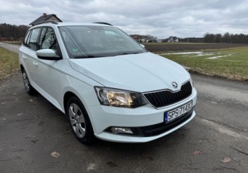 Skoda Fabia III Kombi 1.2 TSI 90KM 2016 Skoda Fabia Niski przebieg, zadbany, hak westfalia 1.2 Benzyna 90KM, zdjęcie 2