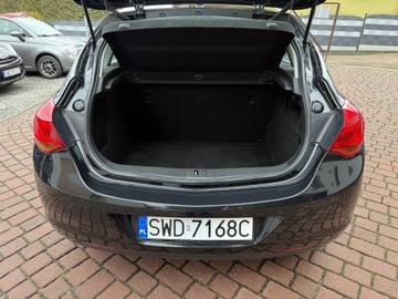 Opel Astra J Hatchback 5d 1.4 Twinport ECOTEC 100KM 2012 Opel Astra TYLKO125tyśkm SELECTION 2012 Klima 5D ZADBANA 1.4 Zwykła Benzyna, zdjęcie 34