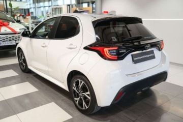 Toyota 2024 Toyota Yaris Hybrid 1.5 Style 1.5 Hybryda 116KM, zdjęcie 3