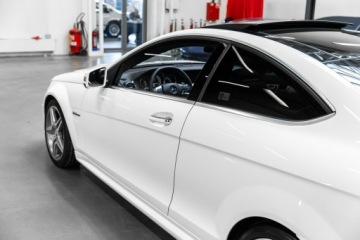 Mercedes Klasa C W204 Coupe AMG 6.2 C 63 AMG 457KM 2013 Mercedes C 63 AMG Tylko 7900 km przebiegu!, zdjęcie 21