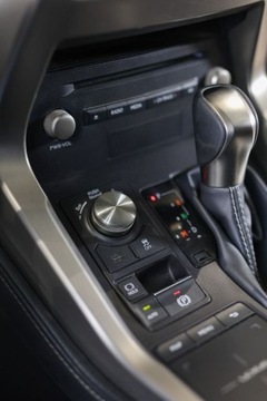 Lexus NX I SUV Facelifting 300 238KM 2018 Lexus NX 300 Elegance AWD 2.0 Benzyna 238KM, zdjęcie 21