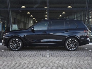 BMW X7 SUV Facelifting 3.0 40d 352KM 2025 BMW X7 xDrive40d Sport Suv 3.0 (352KM) 2025, zdjęcie 2