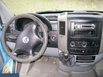 Volkswagen Crafter I Kombi 2.5 TDI 109KM 2007 Volkswagen Crafter Standard 2.5d 109KM 2007r 9 osobowy, zdjęcie 5