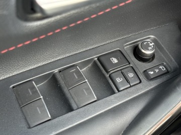 Toyota Corolla XII TS Kombi 2.0 Hybrid Dynamic Force 184KM 2021 Toyota Corolla 2.0 Hybrid GR Sport Seria E21 (2019, zdjęcie 17