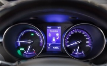 Toyota C-HR I Crossover Facelifting 2.0 Hybrid Dynamic Force 184KM 2019 Toyota C-HR 2.0 Hybrid Selection 2.0 Hybryda 184KM, zdjęcie 6