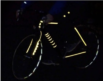 ЛЕНТА ЖЕЛТО-ЧЕРНАЯ СВЕТООТРАЖАЮЩАЯ 25м САМОКЛЕЯЩАЯСЯ