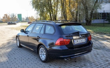 BMW Seria 3 E90-91-92-93 Touring E91 2.0 320d 163KM 2009 BMW Seria 3 2,0D (163KM) Automat Lift Bezwypadkowy 2.0 Diesel 163KM, zdjęcie 2
